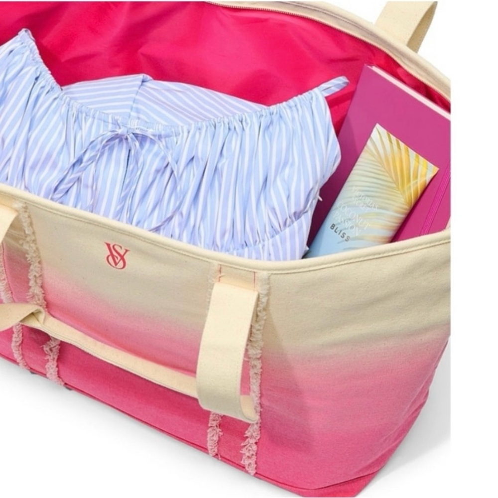 NWT Victoria’s Secret Pink and Cream Tote Bag - Picture 3 of 9